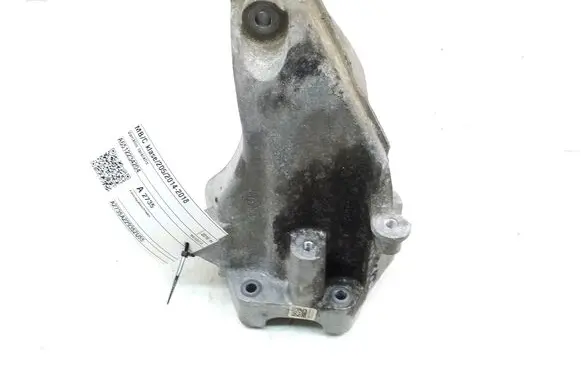 Mercedes-Benz C W205 Engine mounting bracket A6512234204