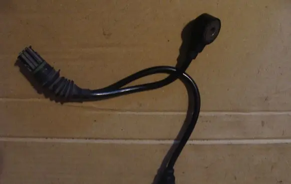 BMW 3 E46 Detonation knock sensor 7568422