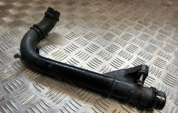 Mercedes-Benz GLE W167 Engine coolant pipe/hose A6562033000