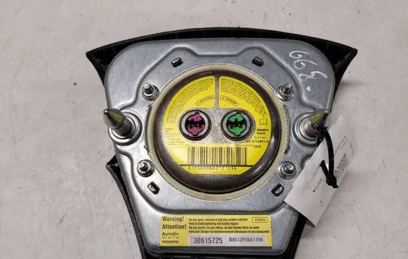 Volvo V50 Steering wheel airbag 30615725