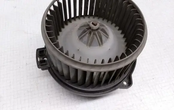 Mazda MPV Heater fan/blower 1940005102