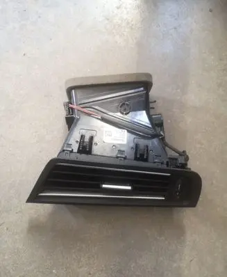 BMW 5 F10 F11 Dashboard side air vent grill/cover trim 9166890