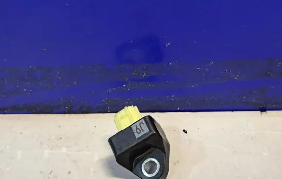 Lexus RX 450H Airbag deployment crash/impact sensor 8983147050