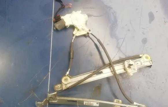 Jeep Compass Front door window regulator with motor 05074820AAD