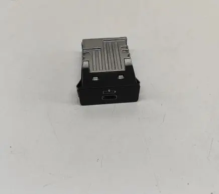 BMW 3 G20 G21 USB socket connector 8711940