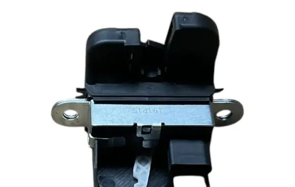 Volkswagen PASSAT B7 Tailgate lock latch 191215