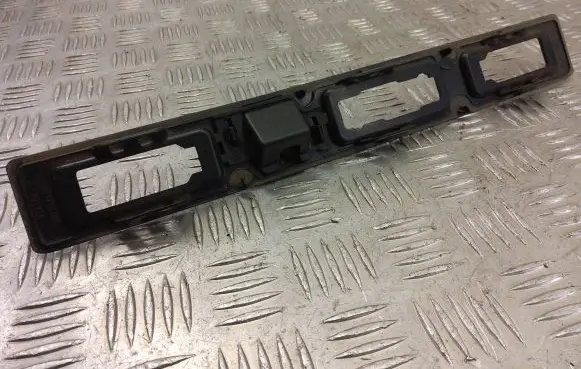 Opel Mokka X Trunk door license plate light bar 9834715780