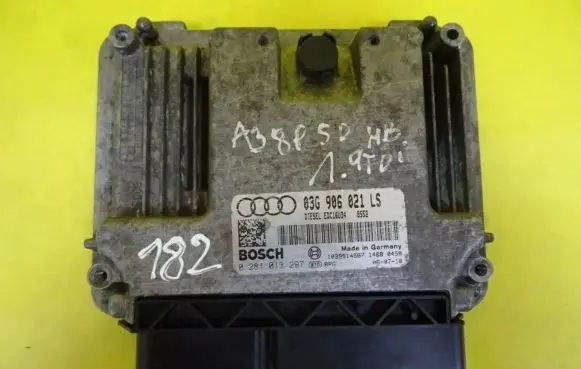 Audi A3 S3 8P Engine control unit/module 03G906021LS 0281013297