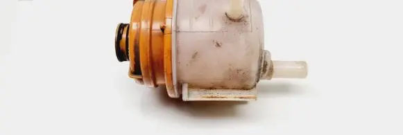 Suzuki Grand Vitara II Power steering fluid tank/reservoir