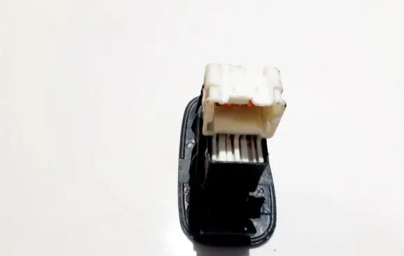 Nissan Almera Electric window control switch