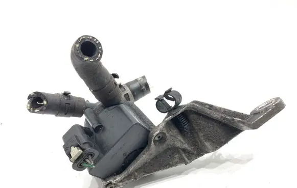 Peugeot 308 Oil filter mounting bracket 9807341480