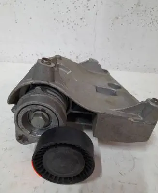 BMW X3 E83 Generator/alternator belt tensioner 7512556