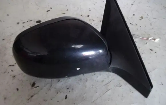 Suzuki Swift II Front door electric wing mirror