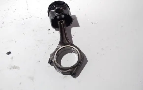 Audi A4 S4 B6 8E 8H Piston with connecting rod 059J