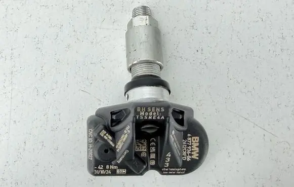 BMW i4 Tire pressure sensor 6877936 2612885B