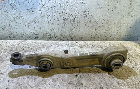 Front lower control arm/wishbone