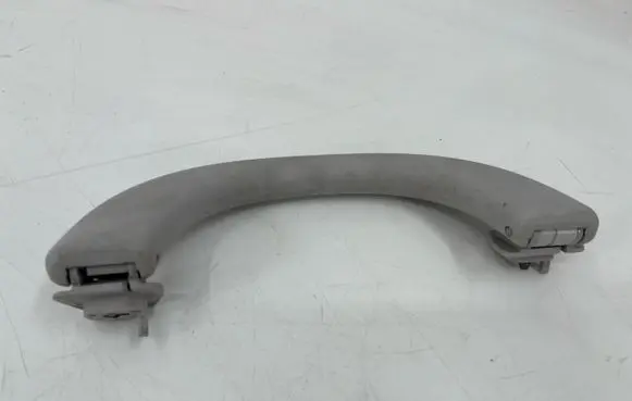 Mercedes-Benz E W211 Front interior roof grab handle A2118100051