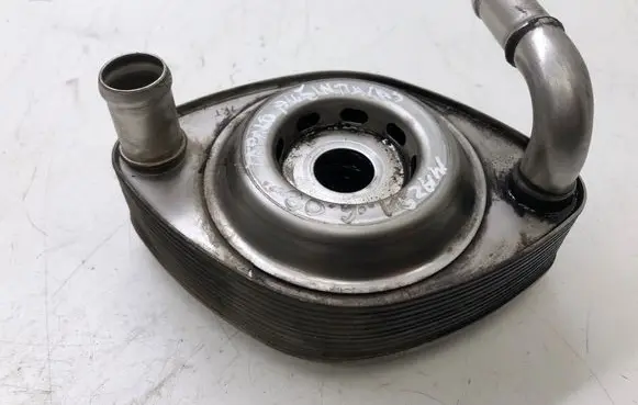 Mazda 6 Oil filter mounting bracket