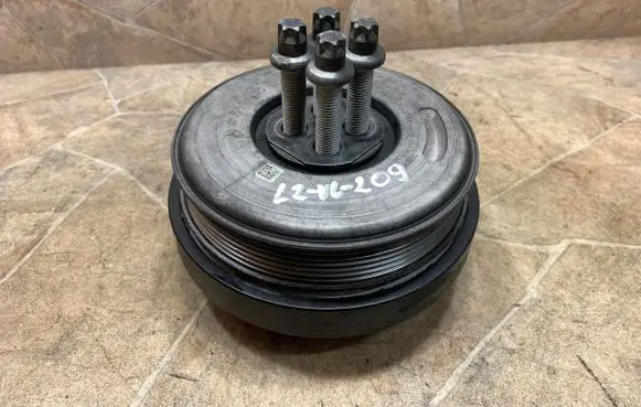 Mercedes-Benz E W212 Crankshaft pulley A6510350912
