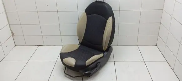 Mini One - Cooper Clubman R55 Front driver seat