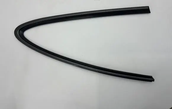 Jaguar XK8 - XKR Rear side glass trim GJA2231