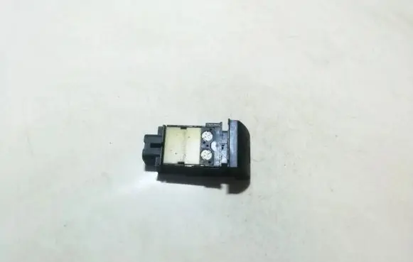 Toyota Avensis T220 Hazard light switch 153309