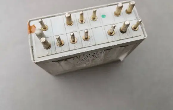 Mercedes-Benz E W124 Other relay 2018210247 60215003 A719100