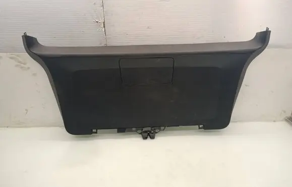 Dodge Grand Caravan Tailgate trim 