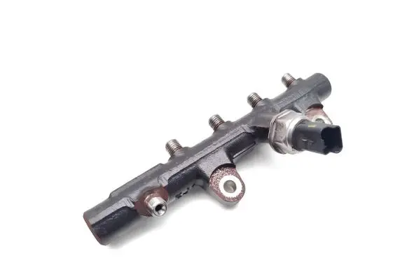 Nissan Juke I F15 Fuel main line pipe 8201225030 163430053 175210651R