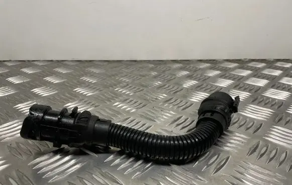 BMW 3 E92 E93 Breather hose/pipe 7803842