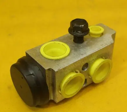 KIA Carens IV Air conditioning (A/C) expansion valve F108FGDAA