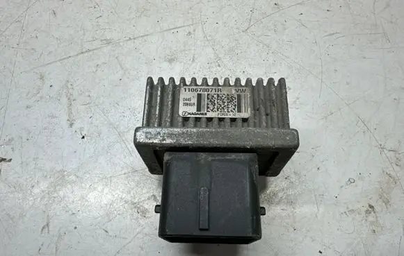 Renault Master III Glow plug pre-heat relay 110678071R