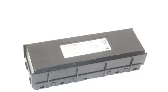 Opel Insignia B Central body control module 84330217