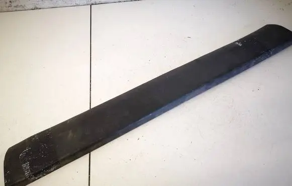 Volkswagen PASSAT B5 Rear door trim (molding) 3B0854950B