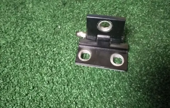 Volvo V70 Front door upper hinge