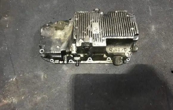 Opel Insignia A Oil sump 55575128