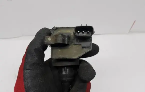 Mitsubishi Carisma High voltage ignition coil FL0056
