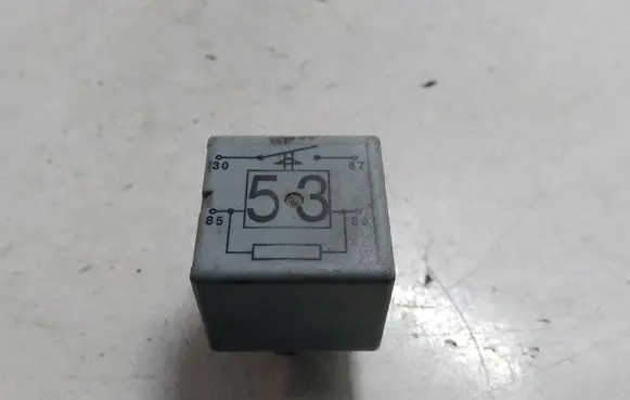 Volkswagen Touareg I Other relay 141951253B