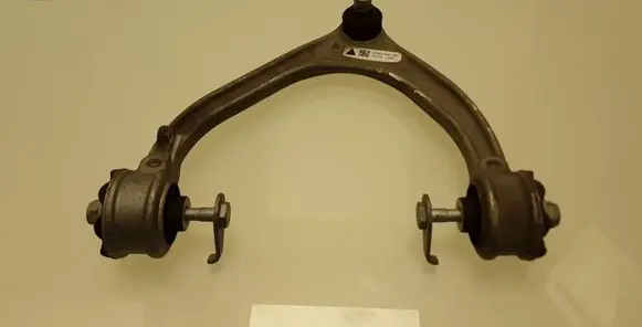 Land Rover Range Rover Velar Front lower control arm/wishbone HK833091BA