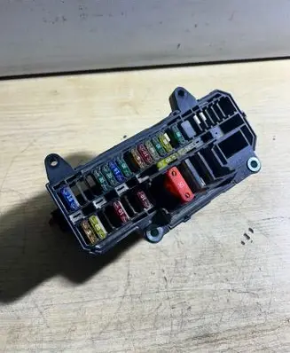 BMW 7 E65 E66 Fuse module 788901