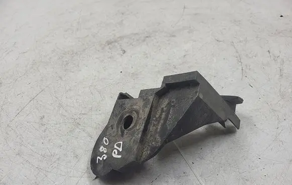 BMW 3 E46 Front bumper mounting bracket 7030629