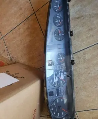 Audi A6 S6 C4 4A Speedometer (instrument cluster) 4A1919033AF