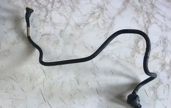 Opel Insignia A Vacuum line/pipe/hose 13227548