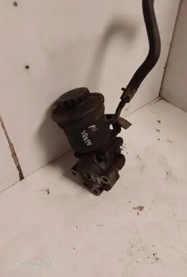 Toyota Avensis Verso Power steering pump