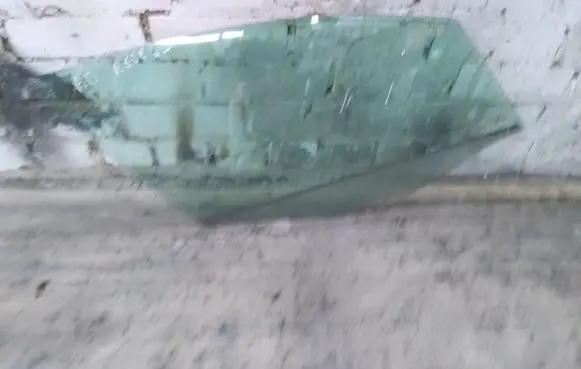 Peugeot 508 Front door window glass four-door