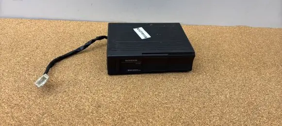Nissan Primera CD/DVD changer CAA-355