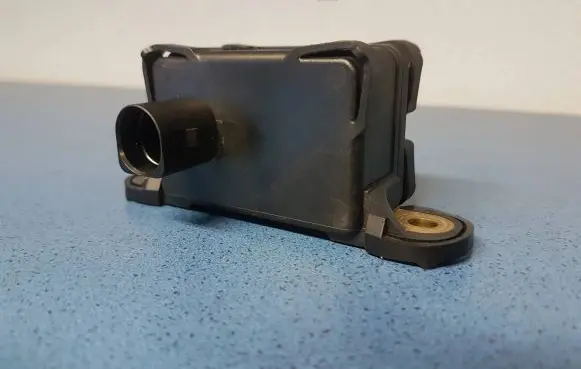 Volkswagen Golf V ESP acceleration yaw rate sensor 1K0907655D CV76E25Y16 10170103643