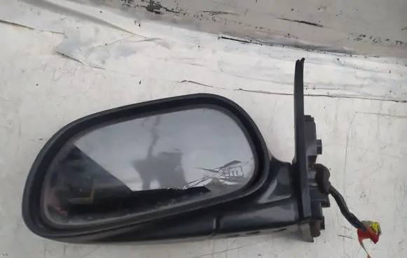 Mitsubishi Galant Front door electric wing mirror
