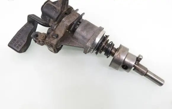 Skoda Octavia Mk1 (1U) Gear selector/shifter in gearbox 1J0711188C