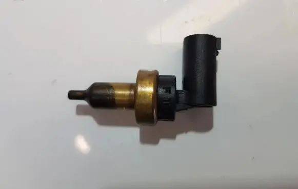 Mercedes-Benz C W205 Coolant temperature sensor 